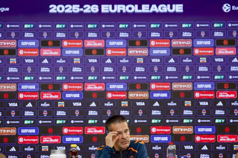 El València Basket perseguix a Atenes el seu gran somni europeu sense pressió i amb estil propi