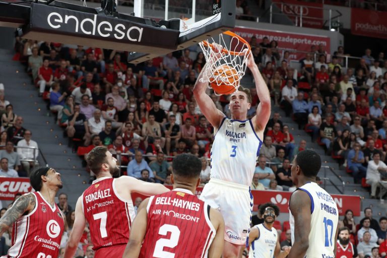 El València Basket assalta Zaragoza i fica en dificultats al Casademont