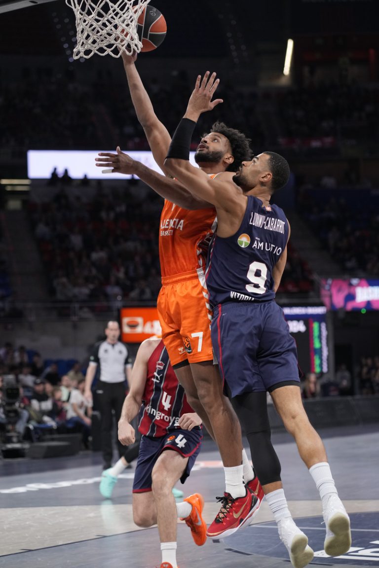 El València Basket es juga la segona plaça davant un Baskonia a l’aguait