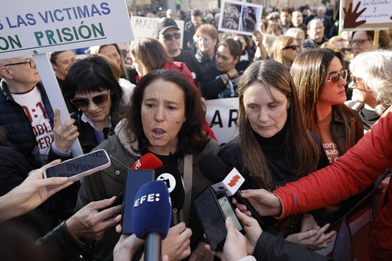 Les víctimes de la dana rebutgen reunir-se amb la Generalitat per falta de respostes urgents