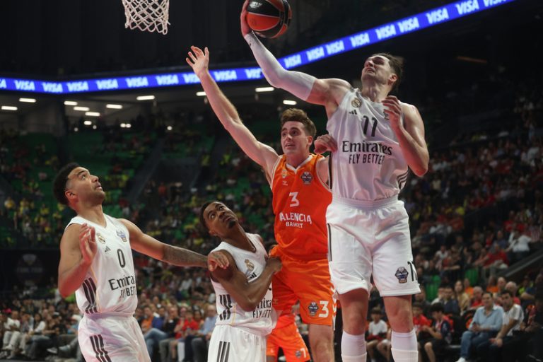 Hezonja llança un missatge d’optimisme abans de la final de l’Eurolliga