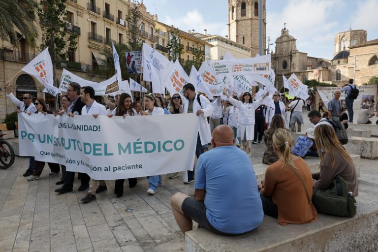 El Sindicat Mèdic i Sanitat xoquen pel seguiment de la vaga de metges en la Comunitat