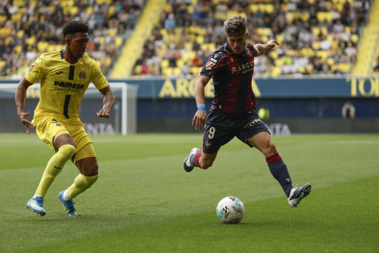 El Llevant s’agarra al seu estadi per a continuar viu davant un Osasuna que somia amb Europa