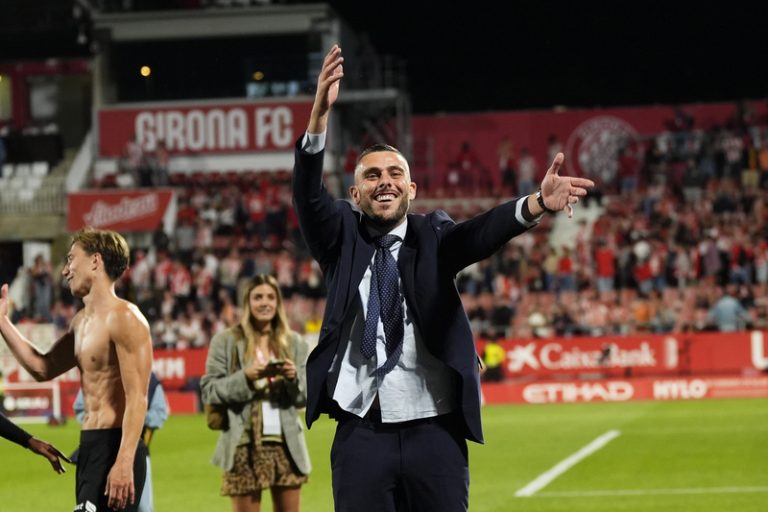 Sarabia celebra la permanència de l’Elx: un altre exitazo espectacular
