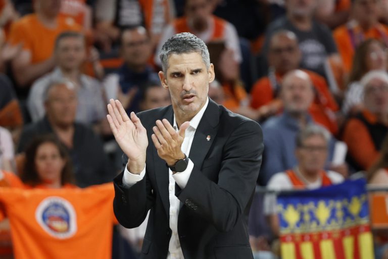 Burgos reivindica tots els títols del València Basket femení i evita jerarquies