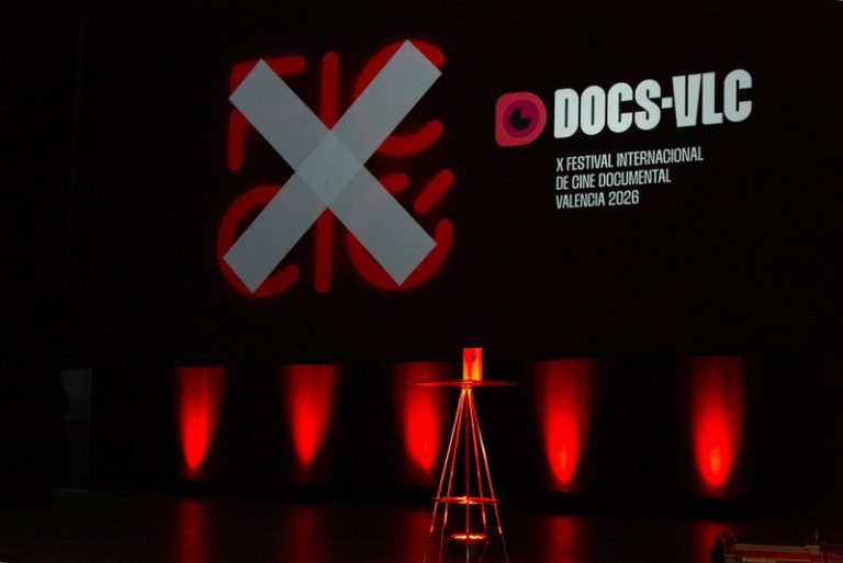 DocsValencia premia un retrat humà del moviment veïnal després de la DANA