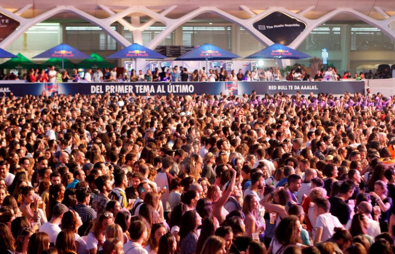 Els festivals Love the 90s i I Love Reggaeton es traslladen a l’estadi Ciutat de València