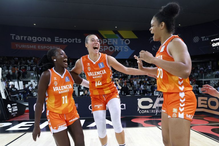 El València Basket patix davant un combatiu Ensino Lugo però assegura el passe a semifinals