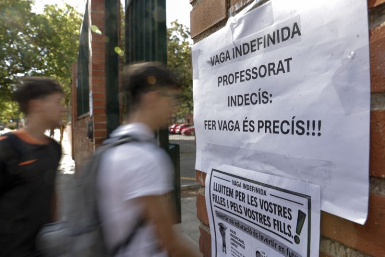 Els sindicats condicionen la volta al diàleg amb Educació a una proposta real i global