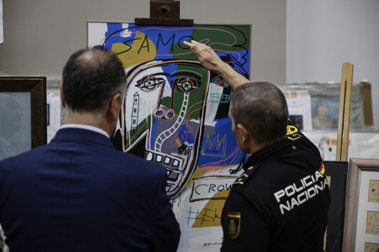 La Policia de la Generalitat incauta 39 obres falses atribuïdes a Saura, Miró i Basquiat