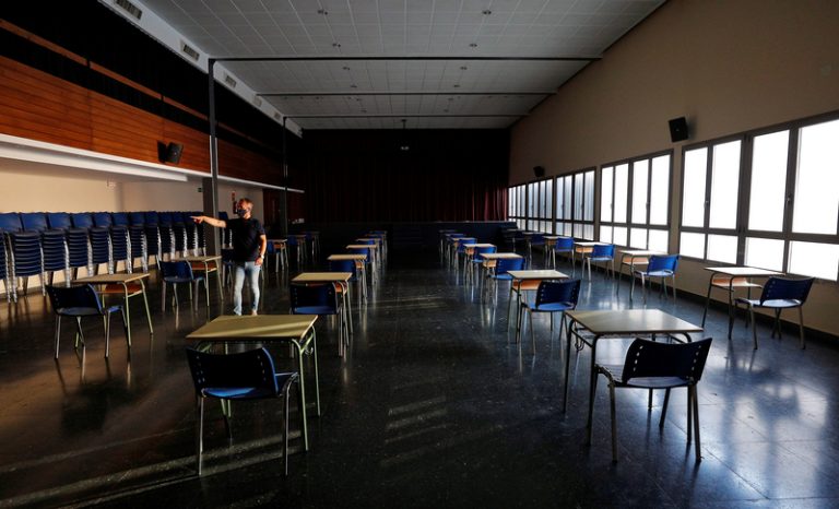 Educació fixa que tot el professorat de 2n de Batxillerat siga servici mínim en la vaga