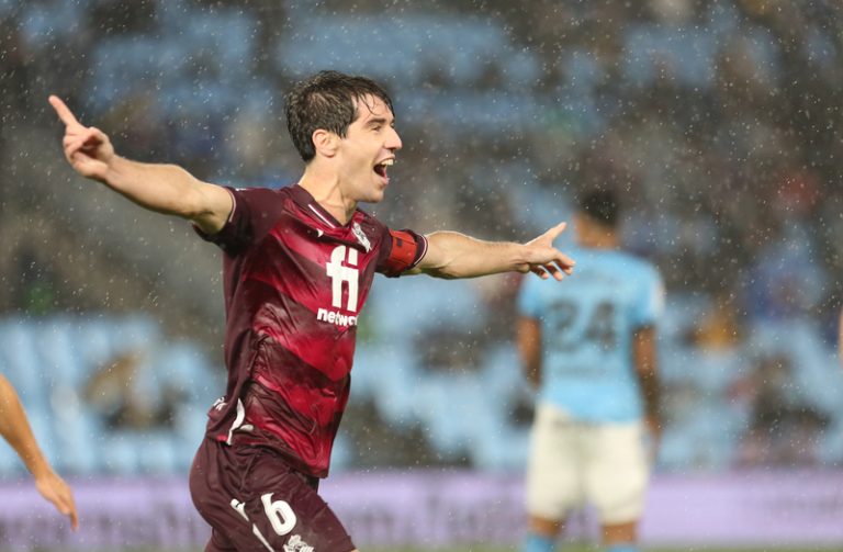 Elustondo s’acomiada d’Anoeta com a capità en el seu últim partit amb la Reial Societat