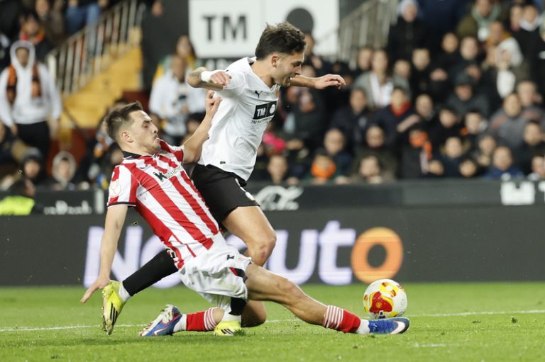 Athletic i València es juguen Europa i la salvació en San Mamés