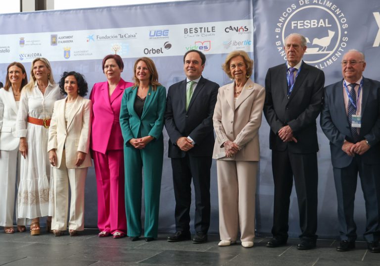 Pérez Llorca i la reina Sofía reforcen a Castelló el compromís del Consell contra la pobresa