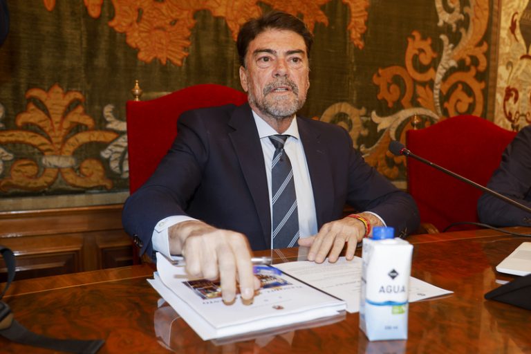 La comissió de les VPP citarà a Barcala i a 81 testimonis però deixa fora a Camarero i Pérez Llorca