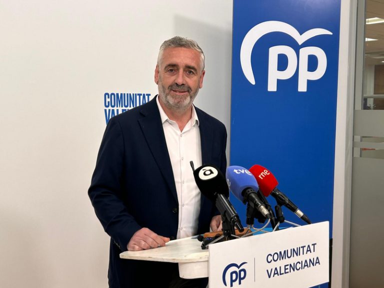 El PP acusa el PSOE de viure de la corrupció i els pactes amb independentistes