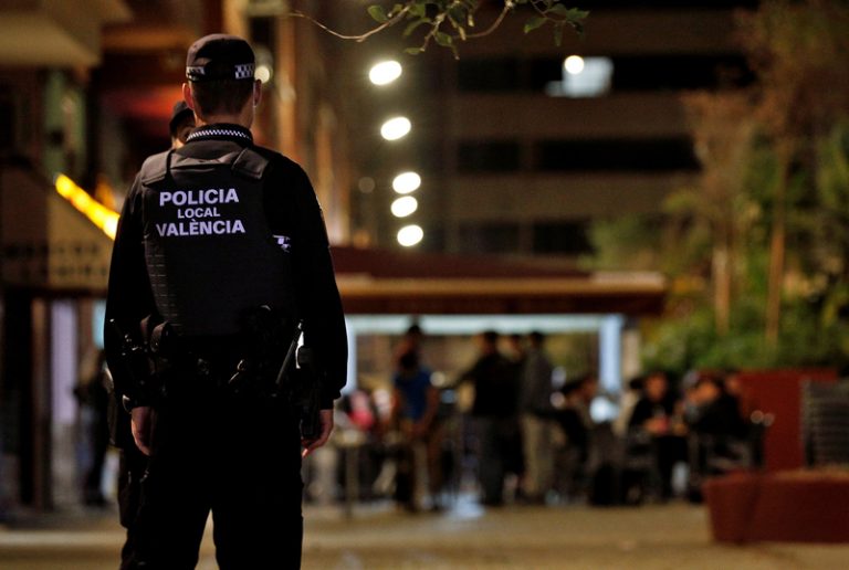 Detingut a València un home per agressió sexual a una menor a l’eixida del col·legi