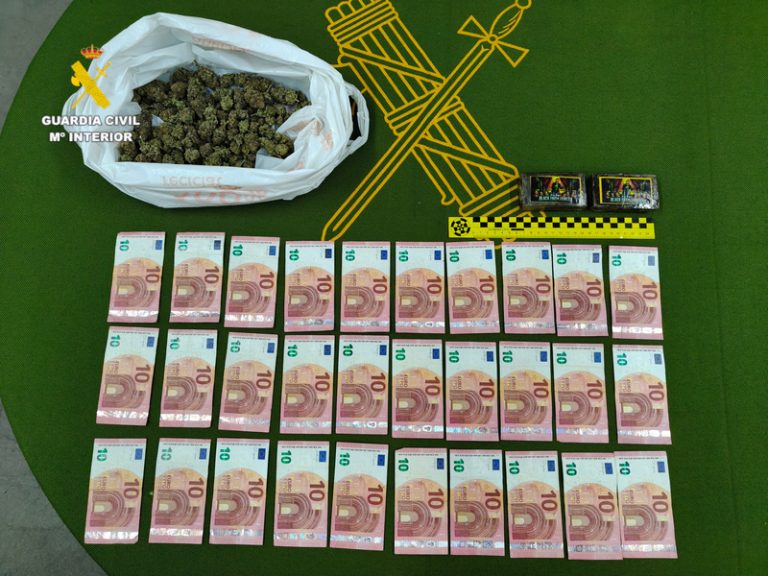 Detinguts dos hòmens i un menor a Almassora per portar droga oculta en un cotxe