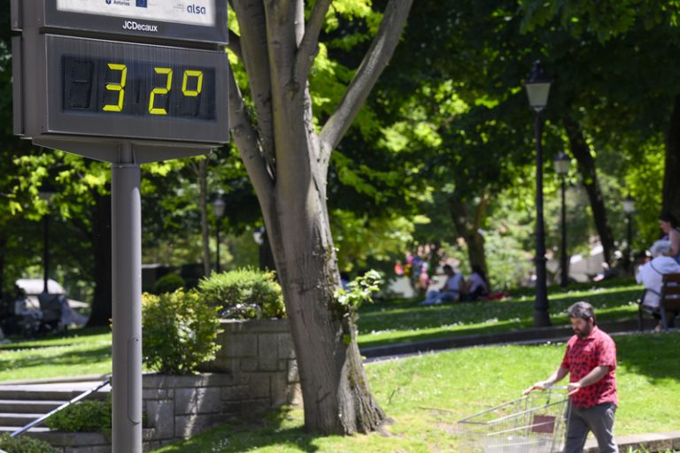 Espanya s’enfronta a un episodi de calor extrema pròpia de la canícula estiuenca