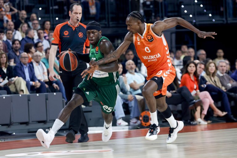 Multa de cinc mil euros al València Basket per llançament d’objectes en Eurolliga