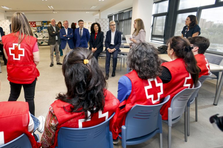 Loteries destinarà 60 milions en quatre anys a la labor social de Creu Roja