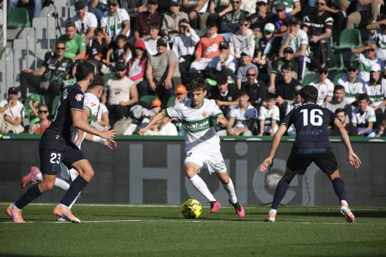 Girona i Elx es juguen la salvació en una final a vida o mort en Montilivi