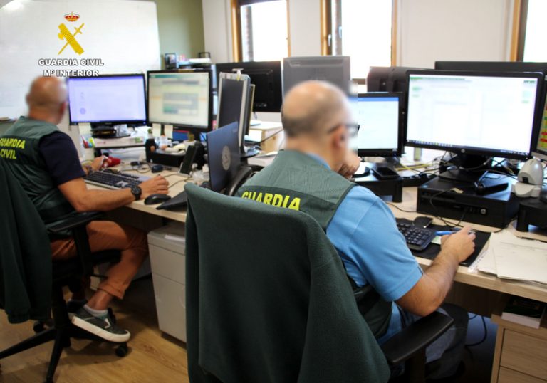 Desarticulada a Castelló una trama que va contractar 52 mòbils d’alta gamma de manera fraudulenta