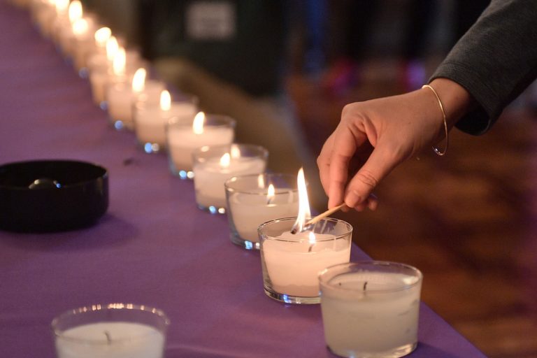 Callosa de Segura declara tres dies de dol per l’últim crim masclista