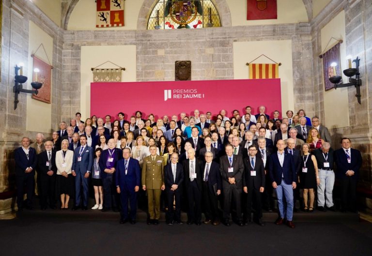 Els jurats dels Premis Jaume I alerten de l’impacte de la desinformació i reclamen una IA ètica