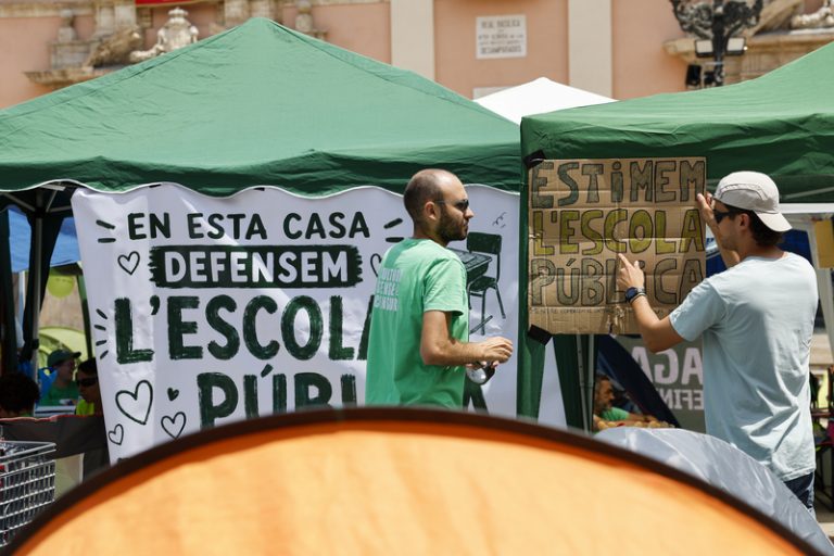 Educació reduïx al 12,62% el seguiment de la vaga docent en el seu moment 17