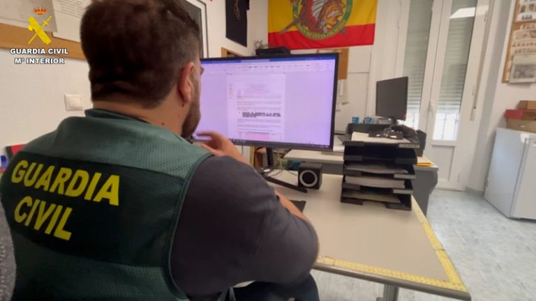 Detingut a Villena per buidar quasi per complet el compte del seu oncle ingressat en una residència