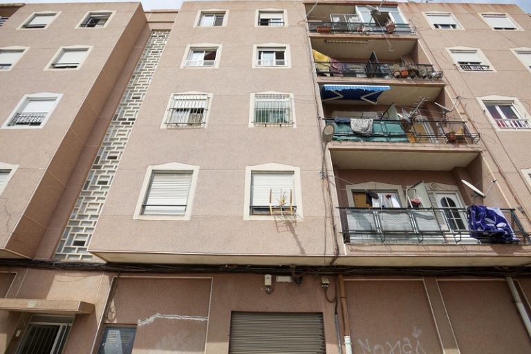 El detingut per l’assassinat masclista de Callosa confessa que va escanyar a la seua parella després d’una discussió