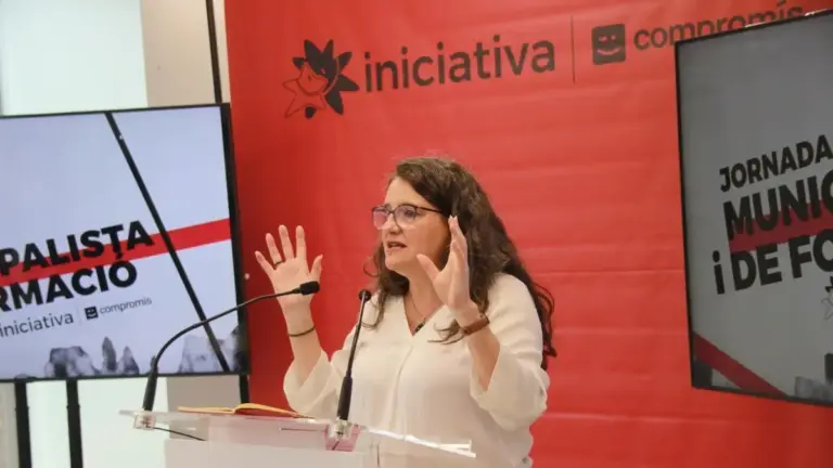 Mónica Oltra participa en una jornada municipalista i de formació a Mislata